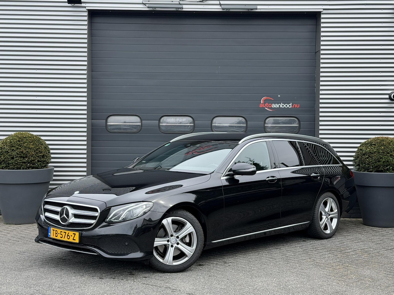 Mercedes-Benz E-klasse Estate - 220 d Business | Camera | Navigatie | Burmester | Sfeerverlichting | - AutoWereld.nl