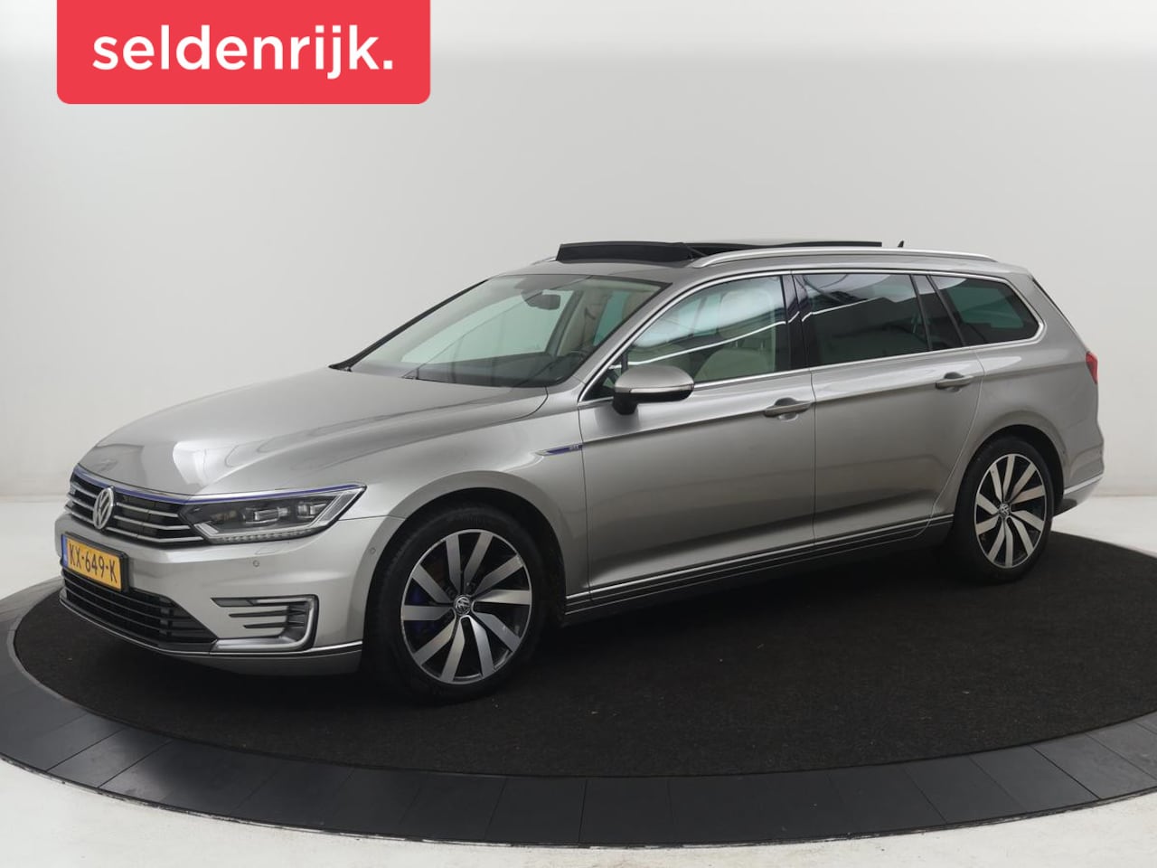 Volkswagen Passat Variant - 1.4 TSI GTE Connected Series Plus | SOH 87,6% | Panoramadak | Leder | Memory | Adaptive cr - AutoWereld.nl