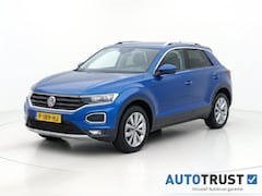 Volkswagen T-Roc - 1.5 TSI Sport ADAP CRUISE STOELVERW CARPLAY
