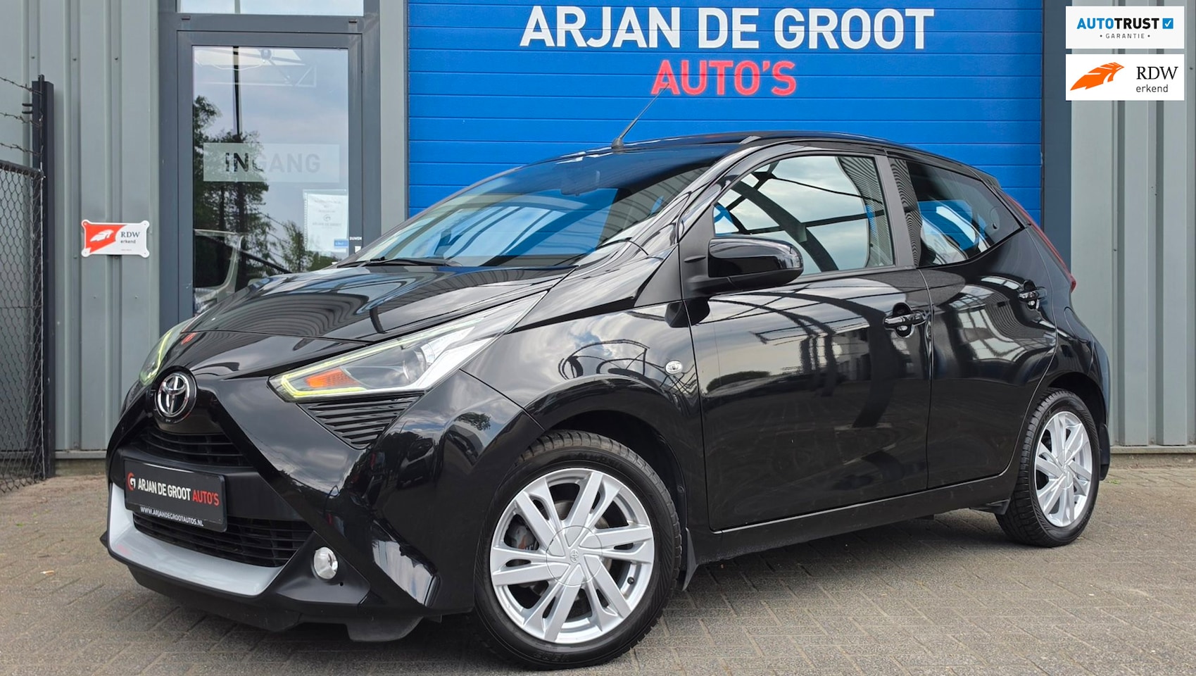 Toyota Aygo - 1.0 VVT-i x-play 5Drs AUTOMAAT Cabrio top Airco veel opties! - AutoWereld.nl