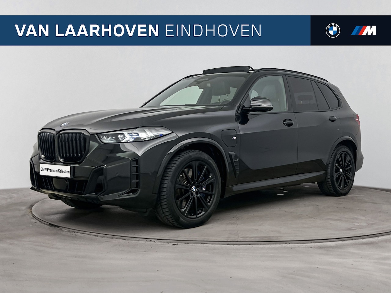 BMW X5 - xDrive50e M Sport Automaat / Panoramadak / Comfortstoelen / Comfort Access / Adaptieve LED - AutoWereld.nl
