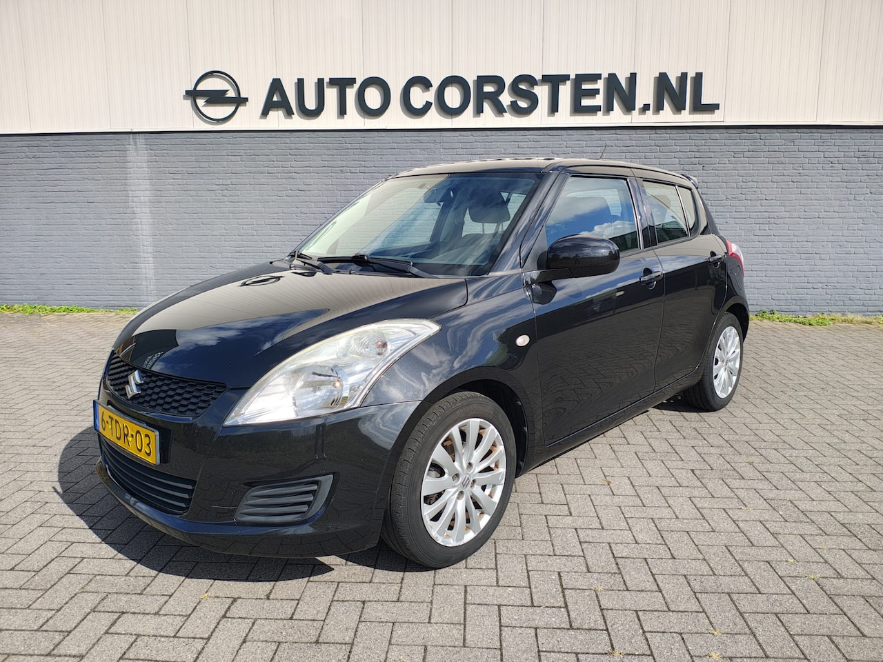 Suzuki Swift - 1.2I 94PK 5Drs Airco Cruise Control Elektrische ramen voor Bandit EASSS Lmv 16" 935KG - AutoWereld.nl