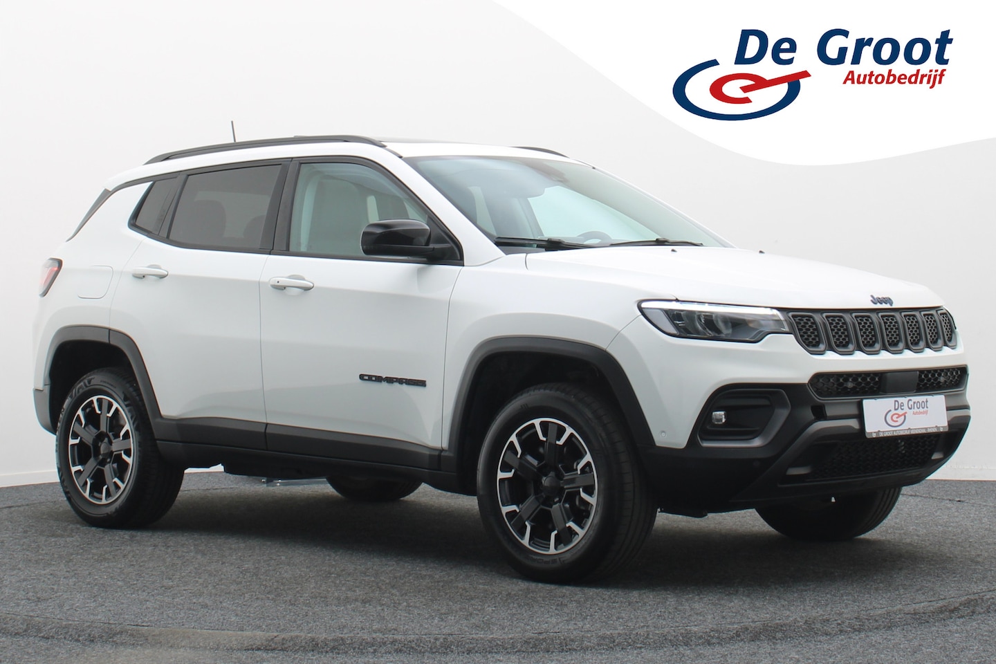 Jeep Compass - 4xe 240 Plug-in Hybrid Electric Trailhawk 4xe 240 Plug-in Hybrid Electric Trailhawk - AutoWereld.nl