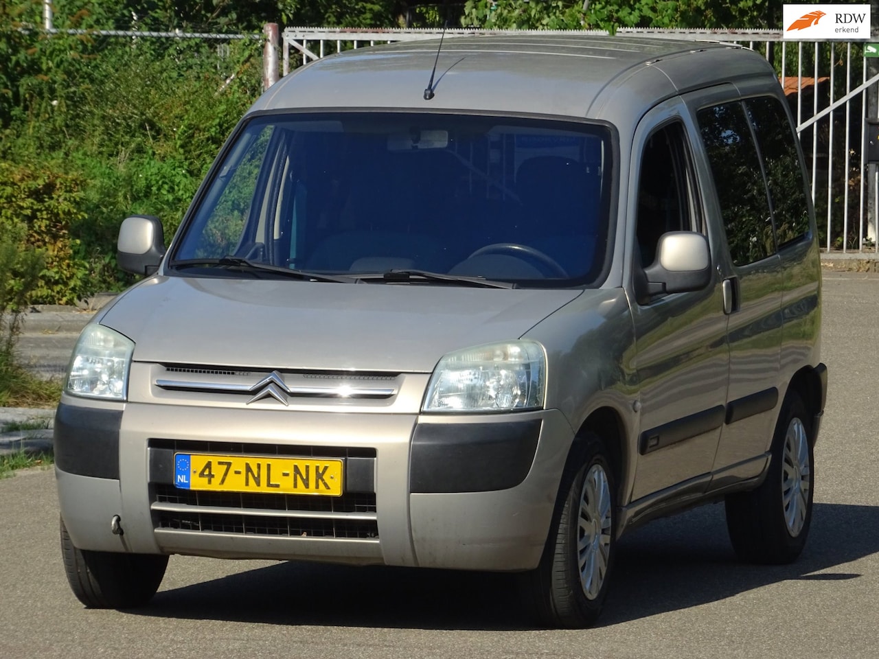 Citroën Berlingo - 1.6i Multispace 2X SCHUIFDEUR AIRCO/CRUISE - AutoWereld.nl