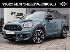 MINI Countryman - Cooper SE ALL4 JCW Automaat / Panoramadak / Comfortstoelen / Achteruitrijcamera / Comfort