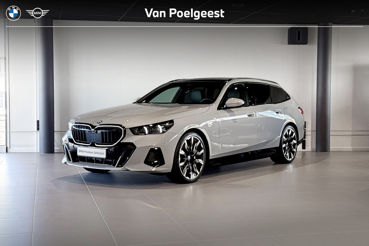 BMW 5-serie Touring - 530e | M Sport Pro | Glazen Panoramadak | Stoelventilatie | Bowers & Wilkins | Trekhaak | - AutoWereld.nl