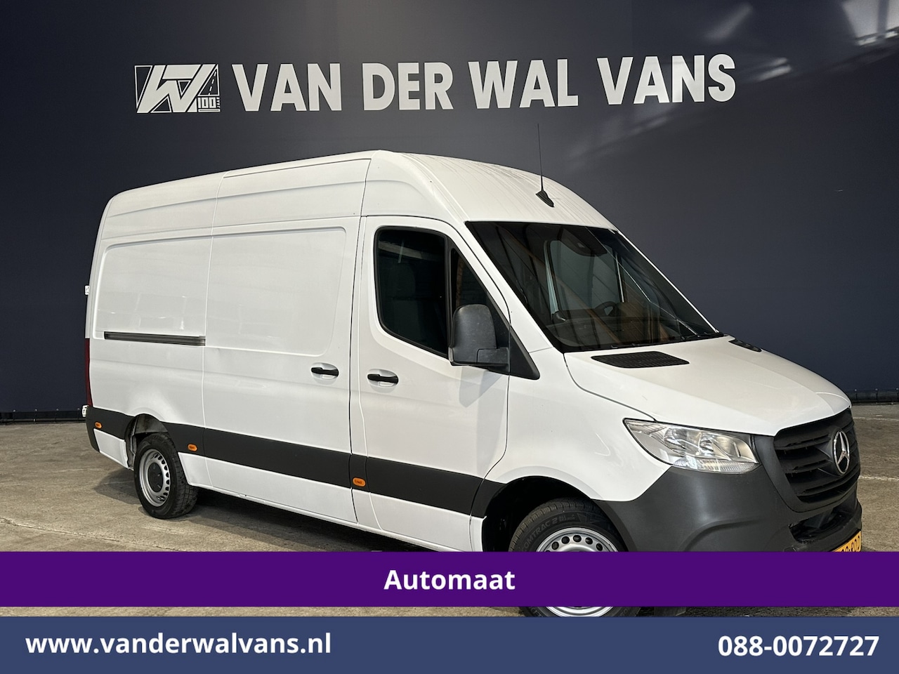 Mercedes-Benz Sprinter - 317 CDI 170pk 9G-Tronic Automaat 3500kg Trekhaak L2H2 Euro6 Airco | Navigatie | Apple Carp - AutoWereld.nl