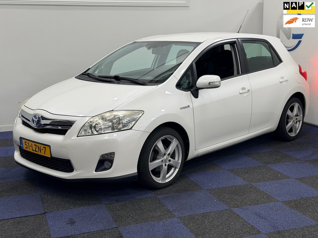 Toyota Auris - 1.8 Full Hybrid Dynamic / DEALER ONDERHOUDEN / NETTE AUTO / AUTOMAAT - AutoWereld.nl