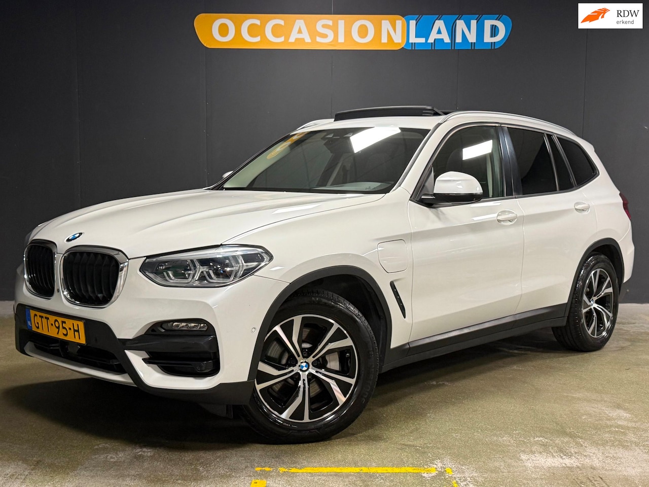 BMW X3 - XDrive30e Business Edition Plus|PANO|SOH100%|360CAM|PDC|DODEHOEK|SFEER|ACC|LED|CARPLAY|DAB - AutoWereld.nl