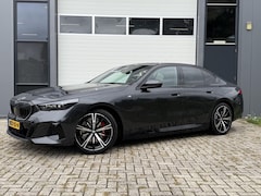 BMW 5-serie - (g60) 530e High Exe Pano M Sport Drivi