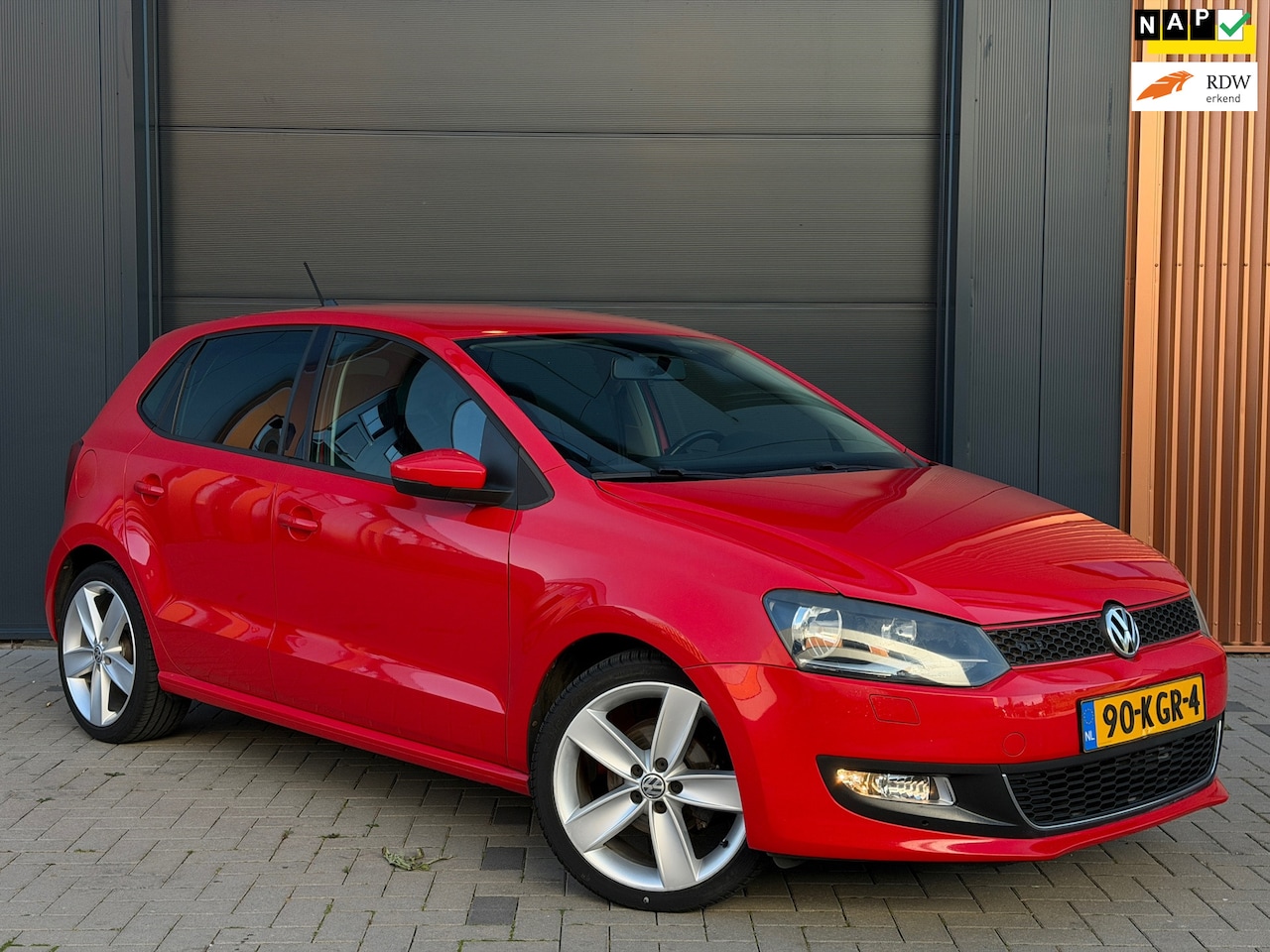 Volkswagen Polo - 1.4-16V Highline|Automaat|Stoelverwarming|Navi|Cruise Control - AutoWereld.nl
