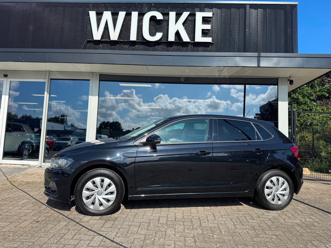 Volkswagen Polo - 1.0 TSI DSG 95 PK APPLE CARPLAY Clima Stoelverw. - AutoWereld.nl