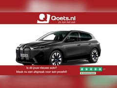 BMW iX - xDrive40 Sportpakket - Trekhaak - Panoramadak - Multifunctionele stoelen voor - Getinte Ru