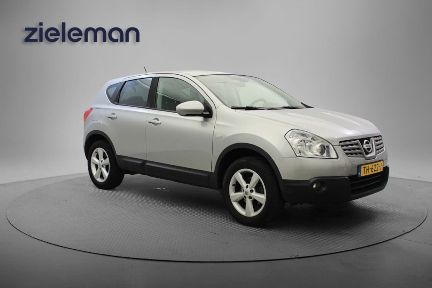 Nissan Qashqai - 1.6 Acenta - Cruise, Clima, Trekhaak - AutoWereld.nl