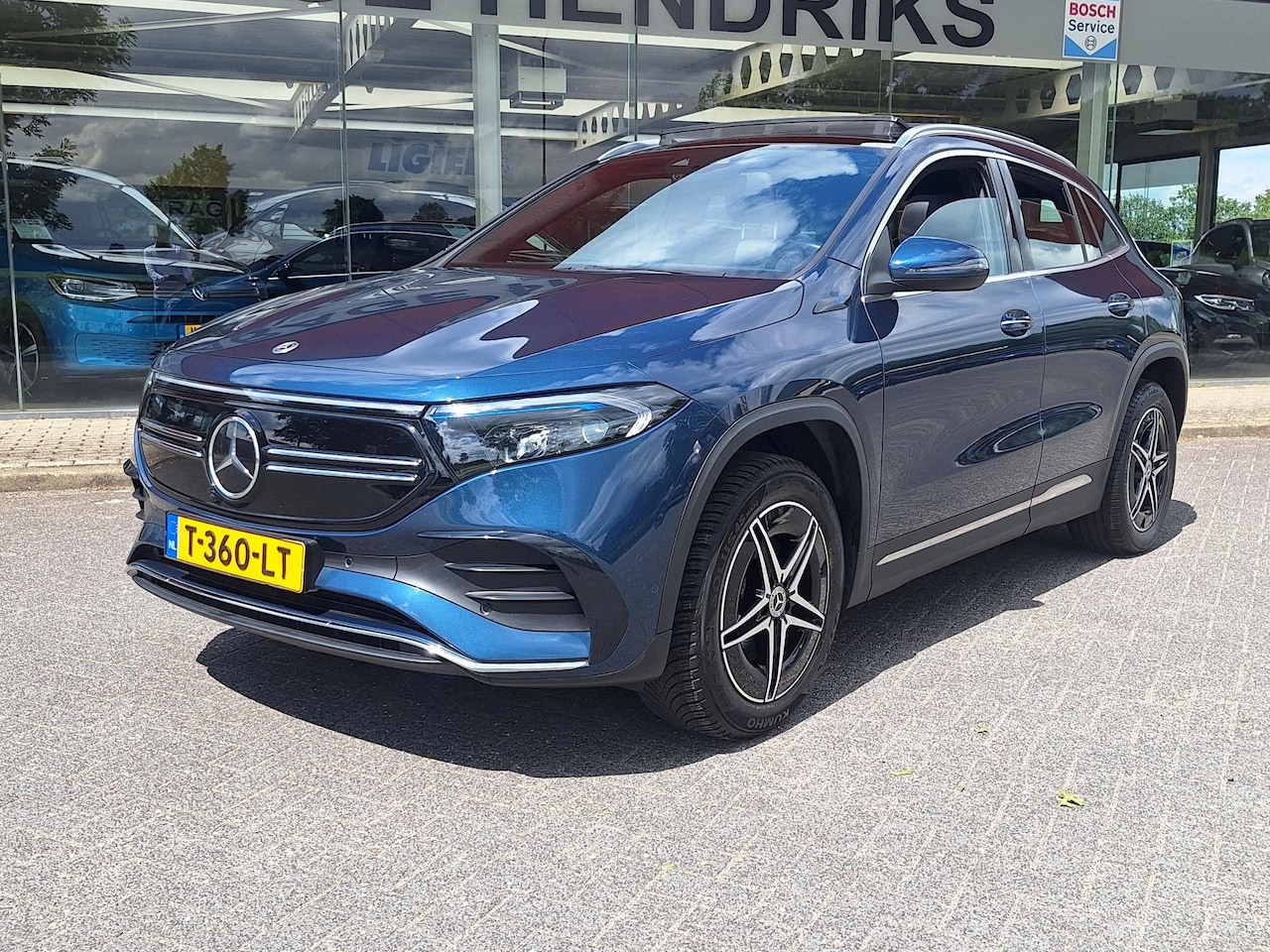 Mercedes-Benz EQA - 250 AMG Line 67 kWh | SOH: 93,4% | Panaromadak | Trekhaak | LED | - AutoWereld.nl