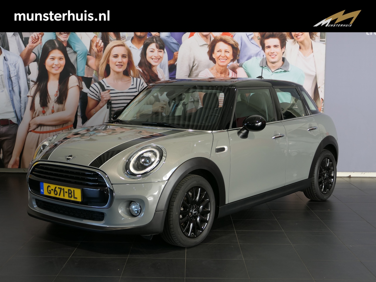 MINI 5-Deurs - 1.5 Cooper *Dealer onderhouden!* - Alarm klasse 3 - Navi - Cruise - Sensor Achter - - AutoWereld.nl