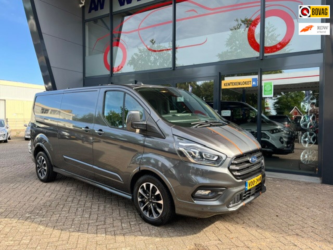 Ford Transit Custom - 320 2.0 TDCI L2H1 Sport 320 2.0 TDCI L2H1 Sport - AutoWereld.nl