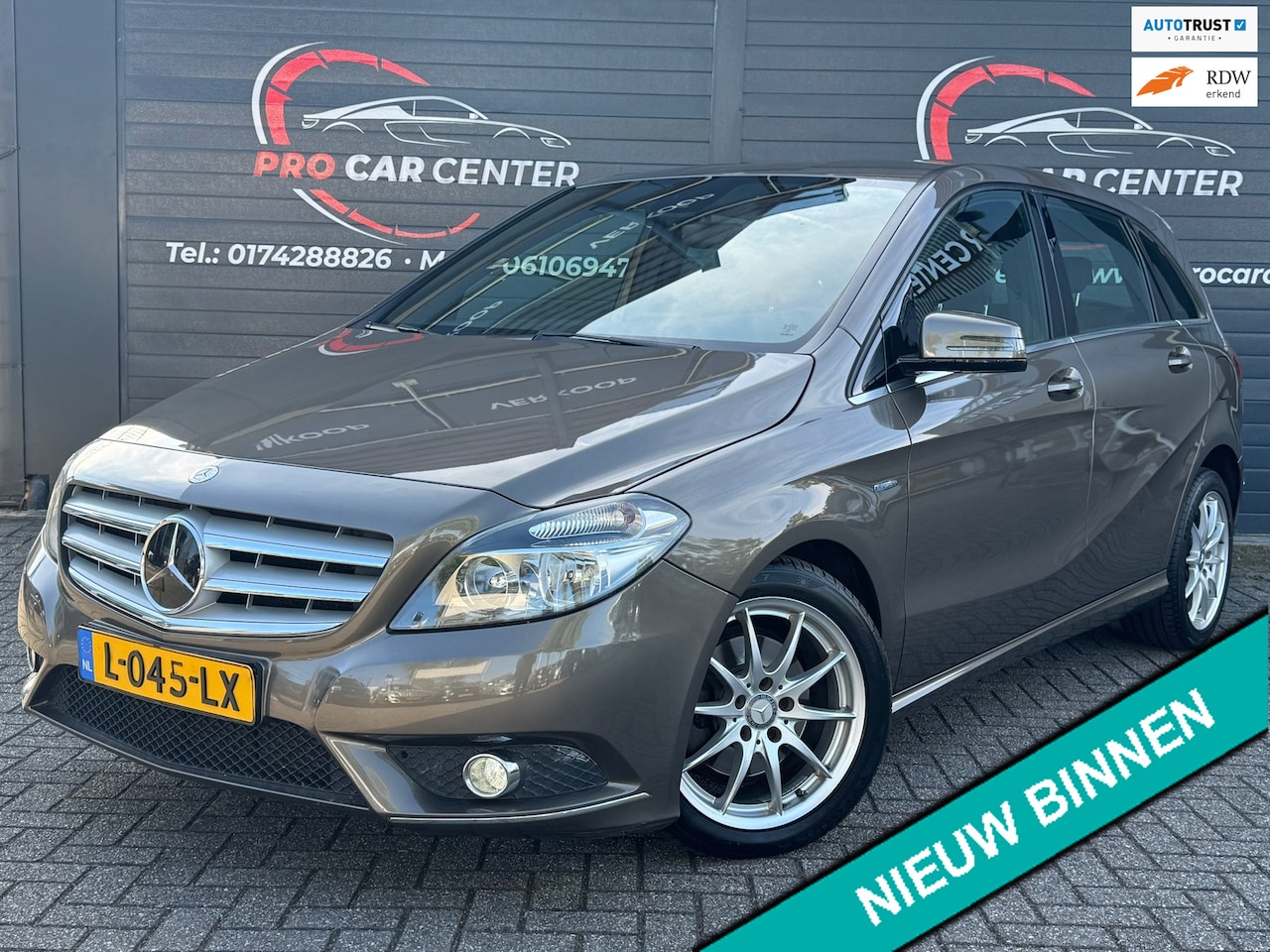 Mercedes-Benz B-klasse - 200 Ambition AUT|CRUISE|CLIMATE|STOEL.VER|LEER|PDC-A|EL.RAMEN|LMV - AutoWereld.nl