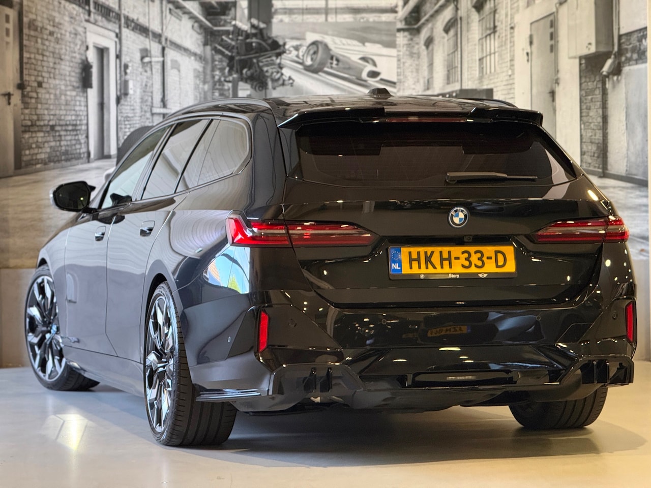 BMW i5 Touring - eDrive40 M Sport Edition 84 kWh EDrive40 M Sport Edition 84 kWh - AutoWereld.nl