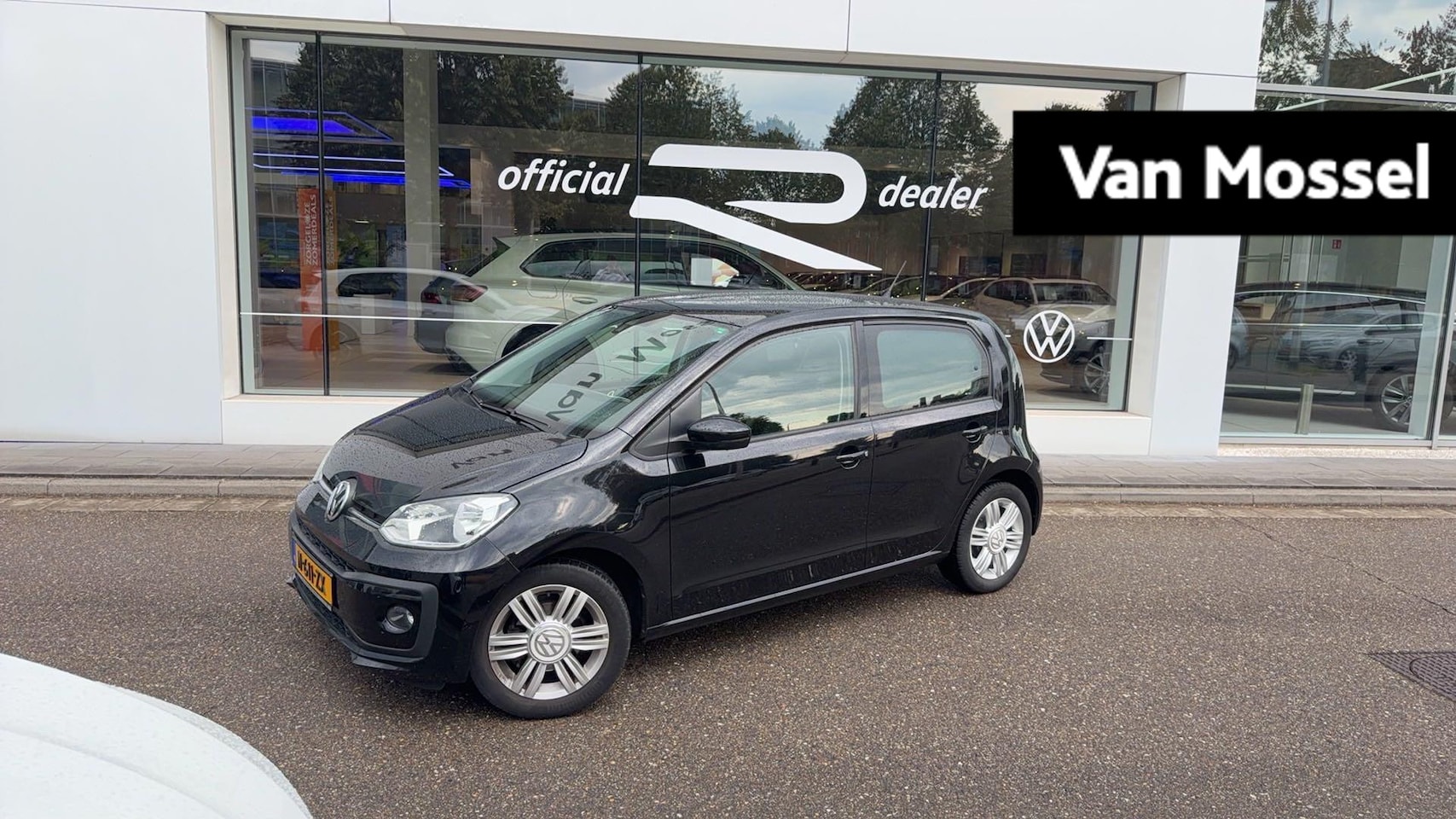 Volkswagen Up! - 1.0 BMT high up! | 75 PK | Cruise Control | Airco | Stoelverwarming | - AutoWereld.nl