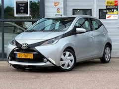 Toyota Aygo - 1.0 VVT-i x-play| CARPLAY| CAMERA| NAVI