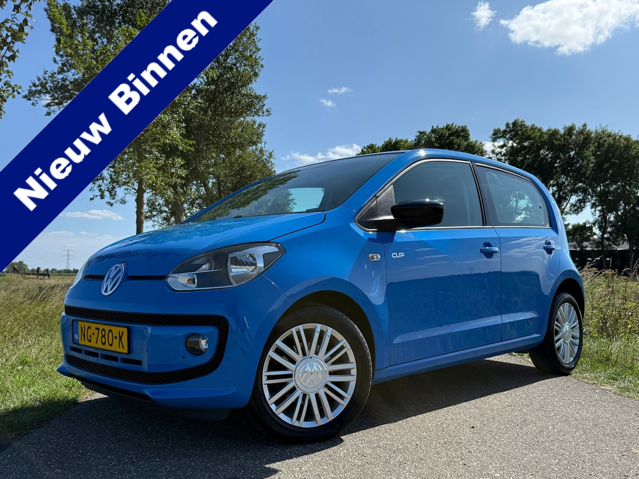 Volkswagen Up! - 1.0 high up! BlueMotion | Navi | Stoelverwarming | 2e Eigenaar | Airco | 15" Velgen | Elek - AutoWereld.nl
