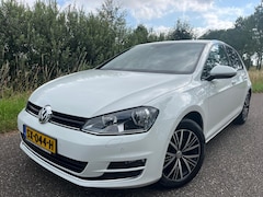 Volkswagen Golf - 1.6 TDI Comfortline