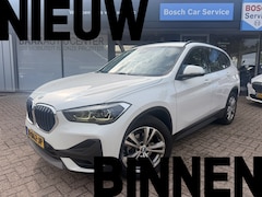 BMW X1 - sDrive18i Executive Edition | Navi | PDC