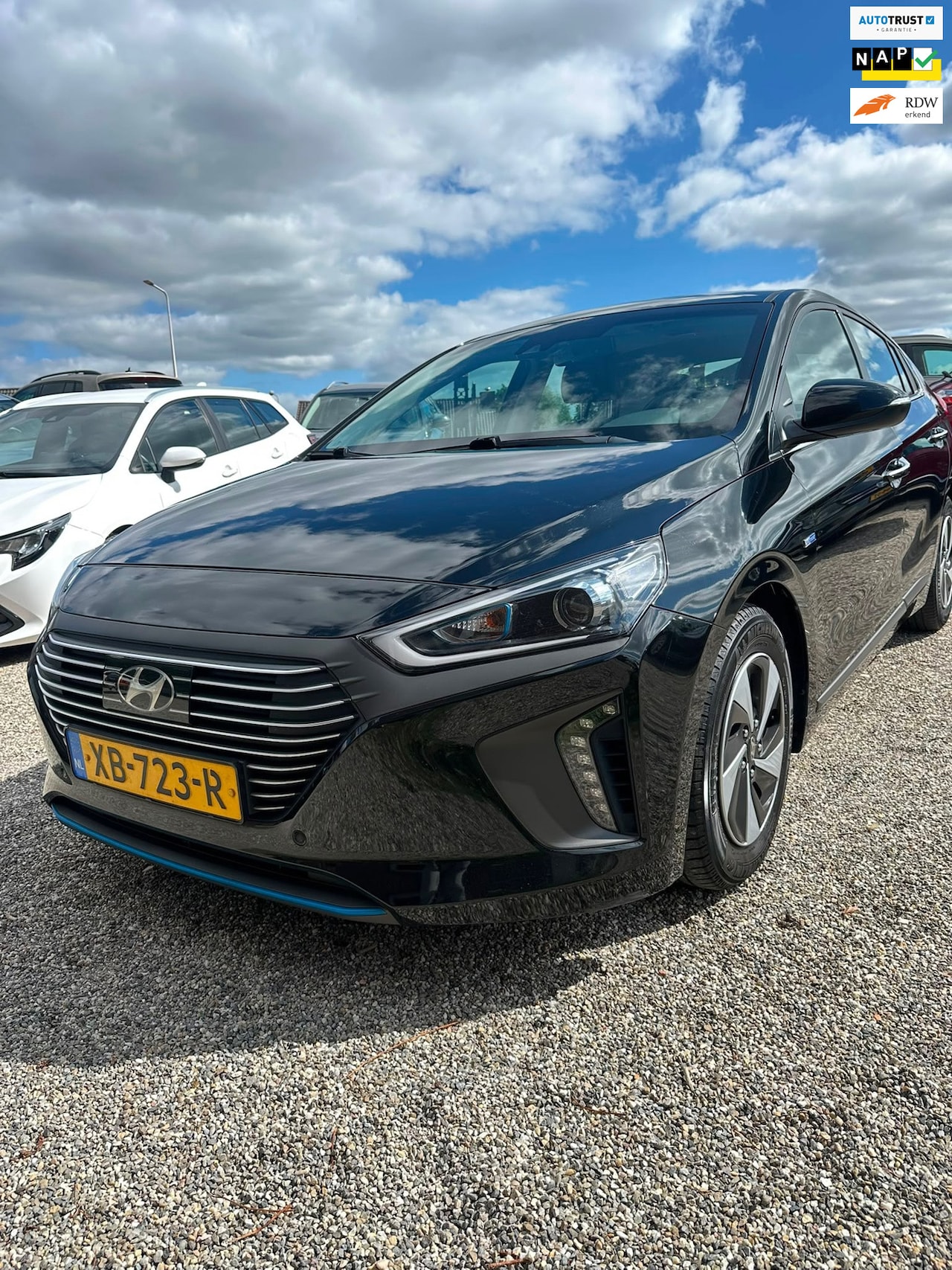 Hyundai IONIQ - 1.6 GDi Premium Geleverd met Grote Beurt en Apk Vol Optie Uitvoering Zeer Zuinig Auto - AutoWereld.nl