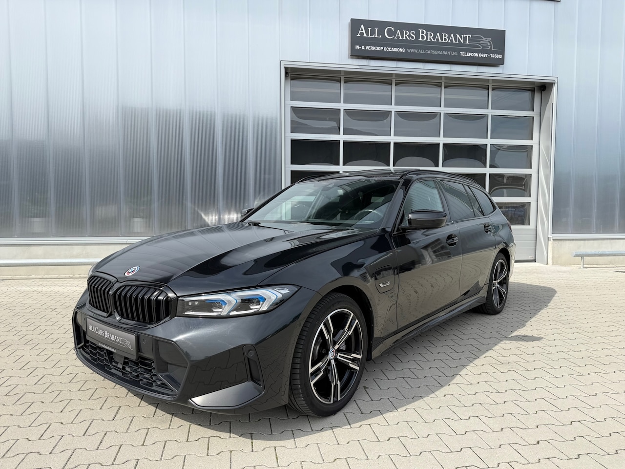 BMW 3-serie Touring - 330e / facelift/ m pakket/ head up / panoramdak / led - AutoWereld.nl