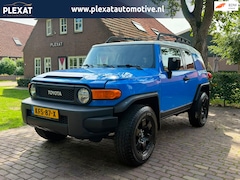 Toyota FJ Cruiser - 4.0 VVTI Executive Aut. | UNIEK | Slechts 86291 Miles | Airco | Automaat | Trekhaak | Youn