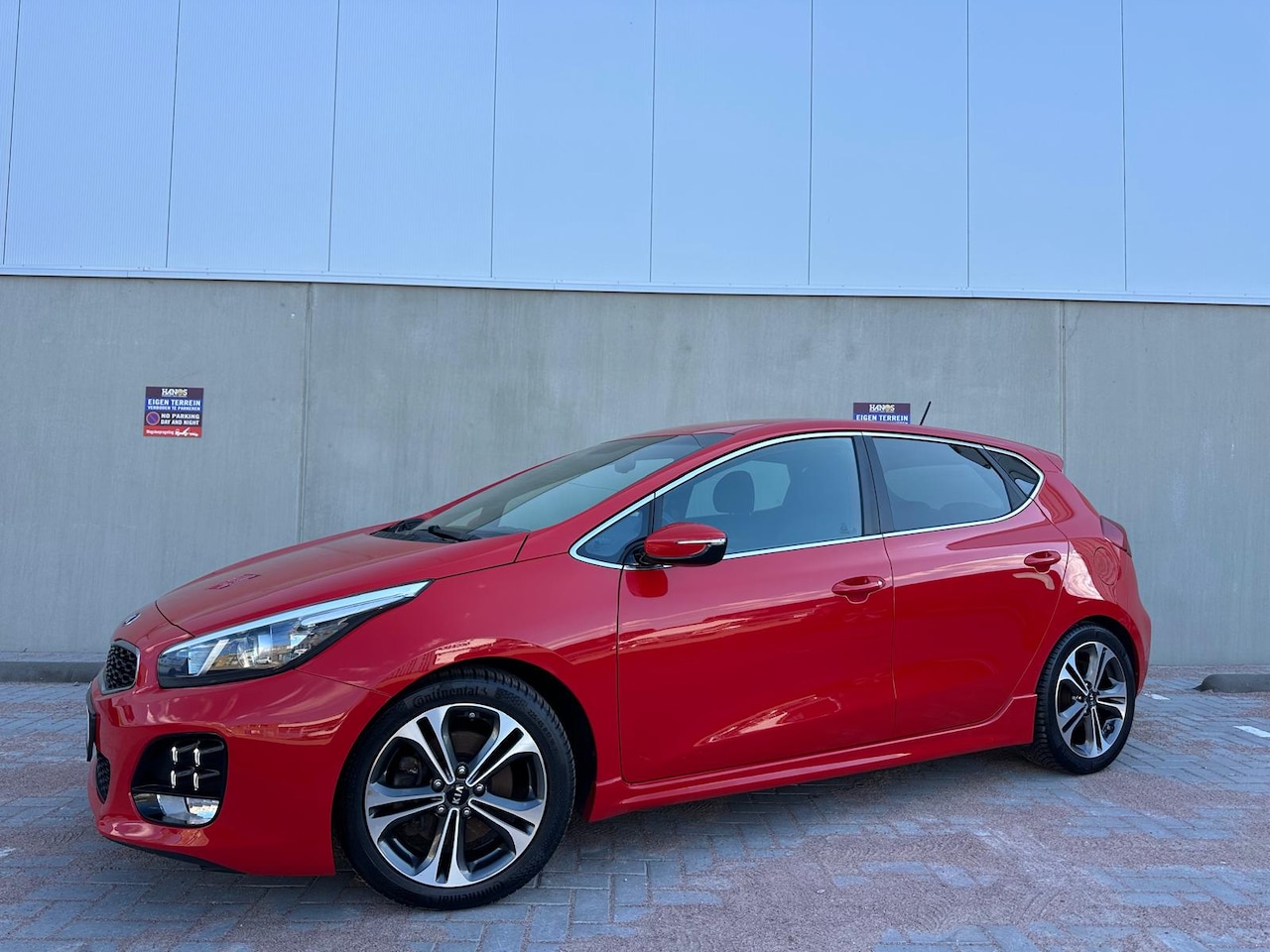 Kia Cee'd - 1.0 T-GDi GT-Line Climate C, Cruise C, Camera, Navigatie!!! - AutoWereld.nl