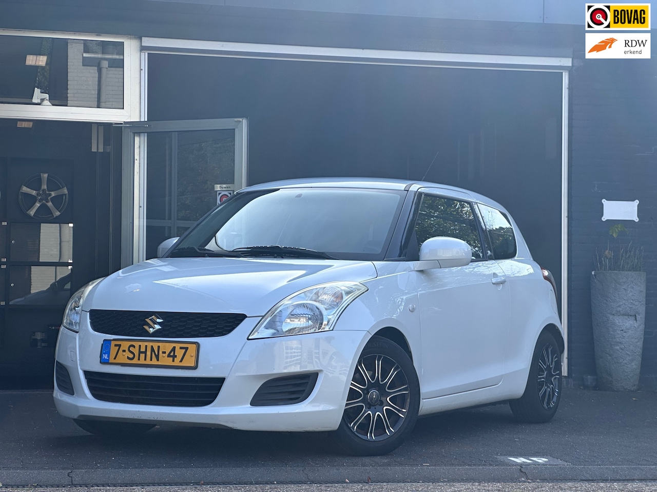 Suzuki Swift - 1.2 Comfort 3DRS / AIRCO / ELEKT RAMEN - AutoWereld.nl