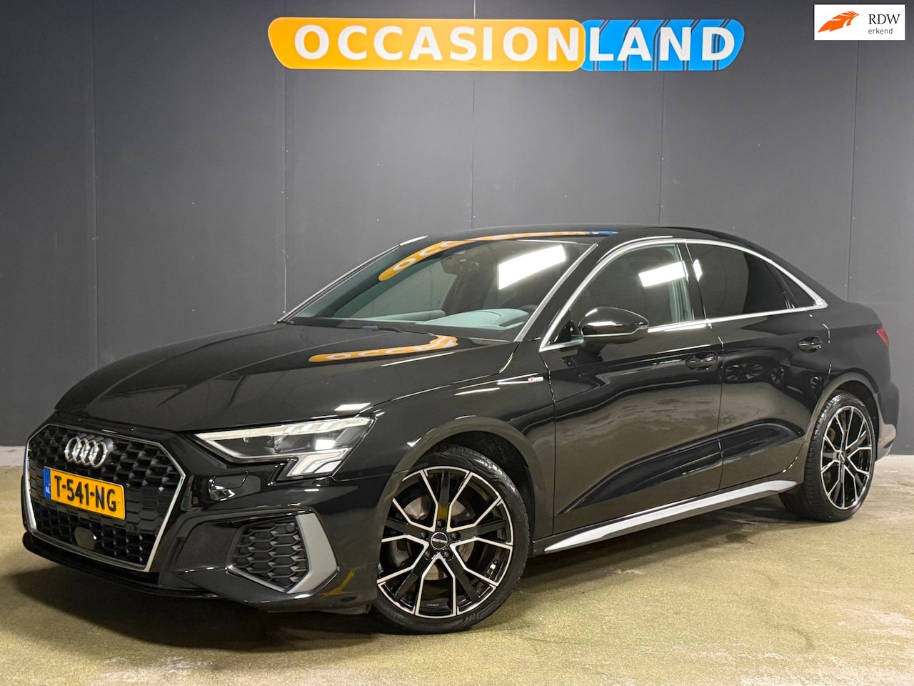 Audi A3 Limousine - 30 TFSI S edition 3x S-Line|LED|SFEER|ACC|CARPLAY|DAB|BLUETOOTH|NAVI|18INCH| - AutoWereld.nl