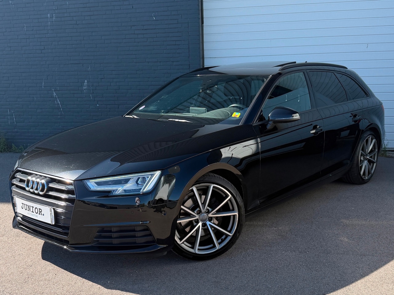 Audi A4 Avant - 2.0 TFSI ultra Sport Pro Line S PANO/DIGIDASH/STOELVERWARMING - AutoWereld.nl