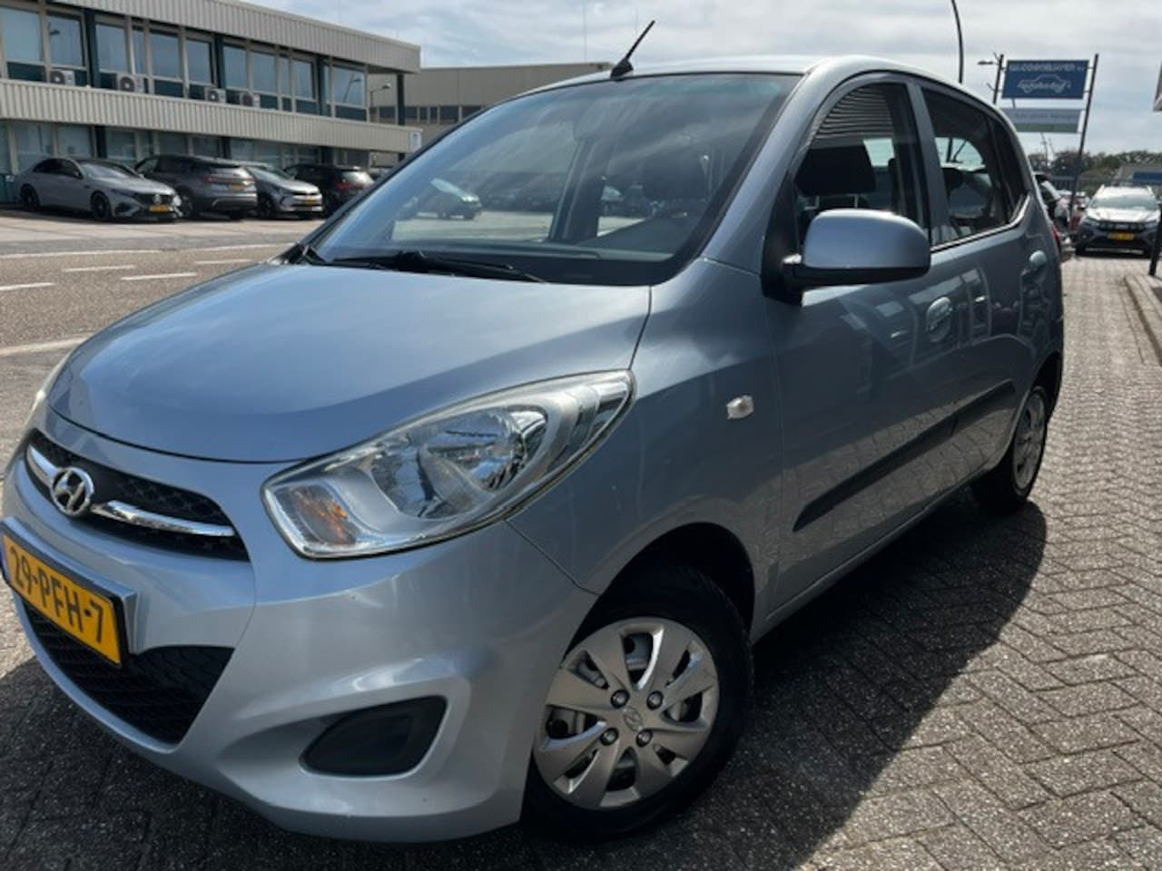 Hyundai i10 - 1.2 i-Drive Cool 38542 KM NAP - AutoWereld.nl