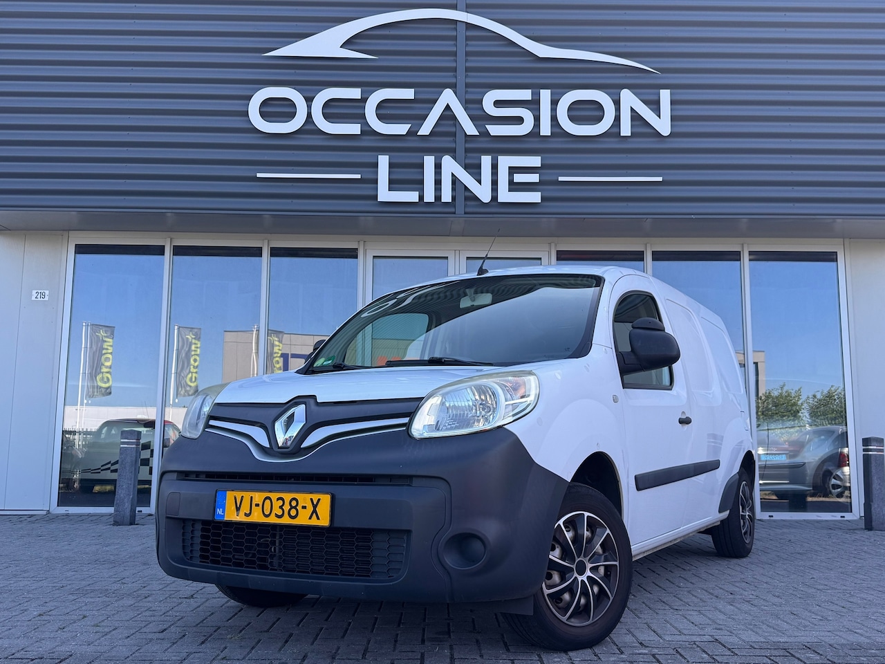 Renault Kangoo Express - 1.5 dCi 110 Express Maxi Black Edition S&S | Navi | Cruise | Airco - AutoWereld.nl