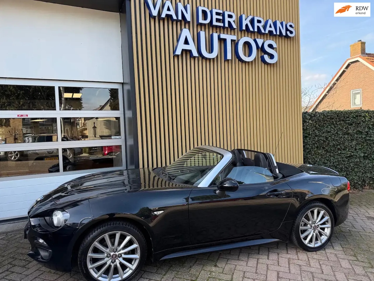 Fiat 124 Spider - 1.4 MultiAir Turbo Lusso 1.4 MultiAir Turbo Lusso - AutoWereld.nl
