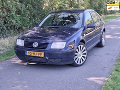 Volkswagen Bora - 1.9 TDI Trendline | Airco + Cruise Nu € 1.250,