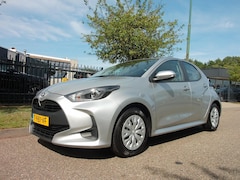 Toyota Yaris - 1.5 VVT-i 125pk Active Multi Media Parkeer Camera