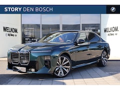 BMW i7 - 60 xDrive M Sport / Panoramadak Sky Lounge / Trekhaak / Executive Lounge Seating / Bowers