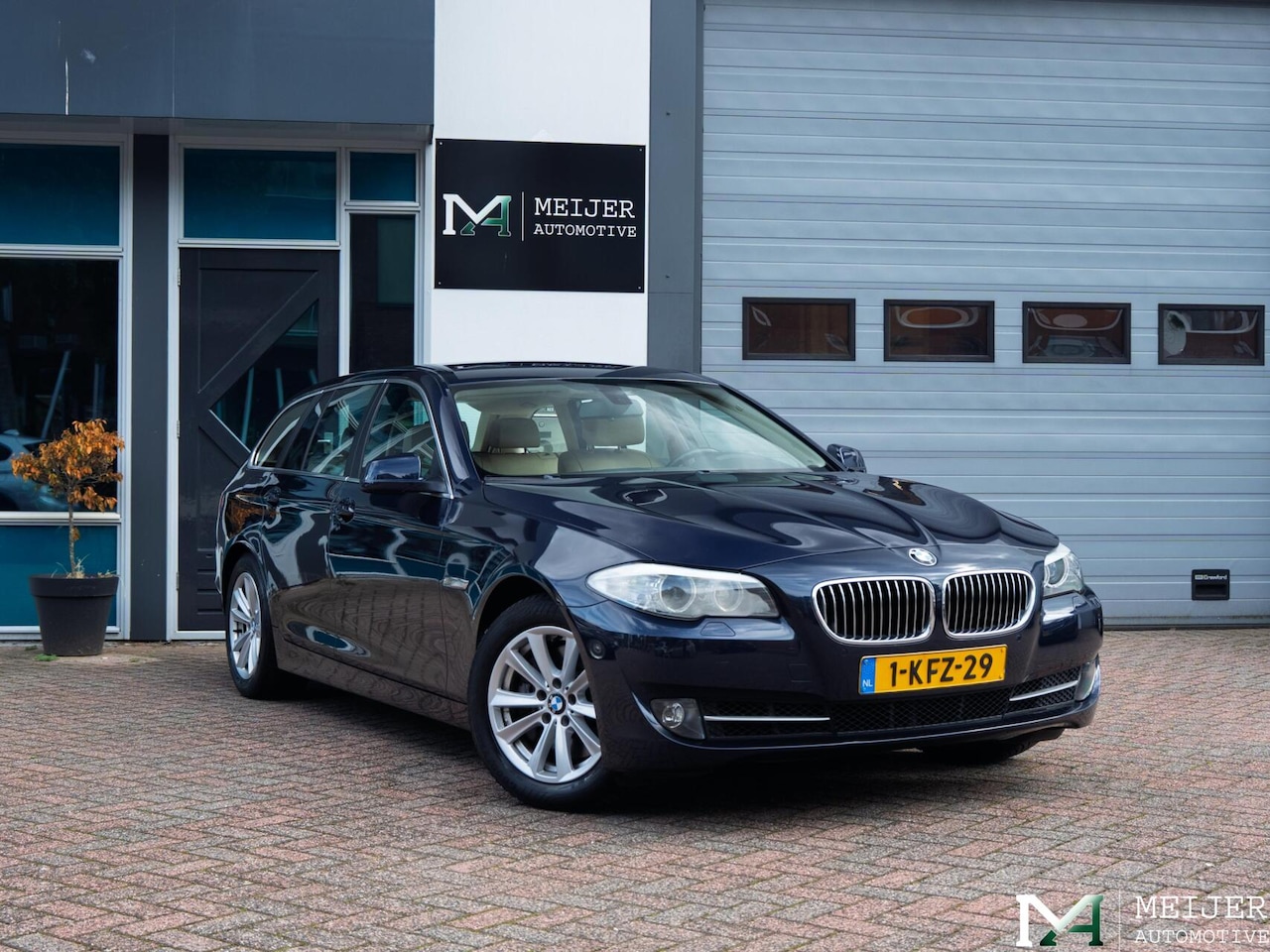 BMW 5-serie Touring - 528i High Executive 528i High Executive - AutoWereld.nl