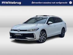 Volkswagen Passat Variant - 1.5 eHybrid 204PK DSG R-Line Edition / Resterende Fabrieksgarantie tot 30-09 2029 / Trekha