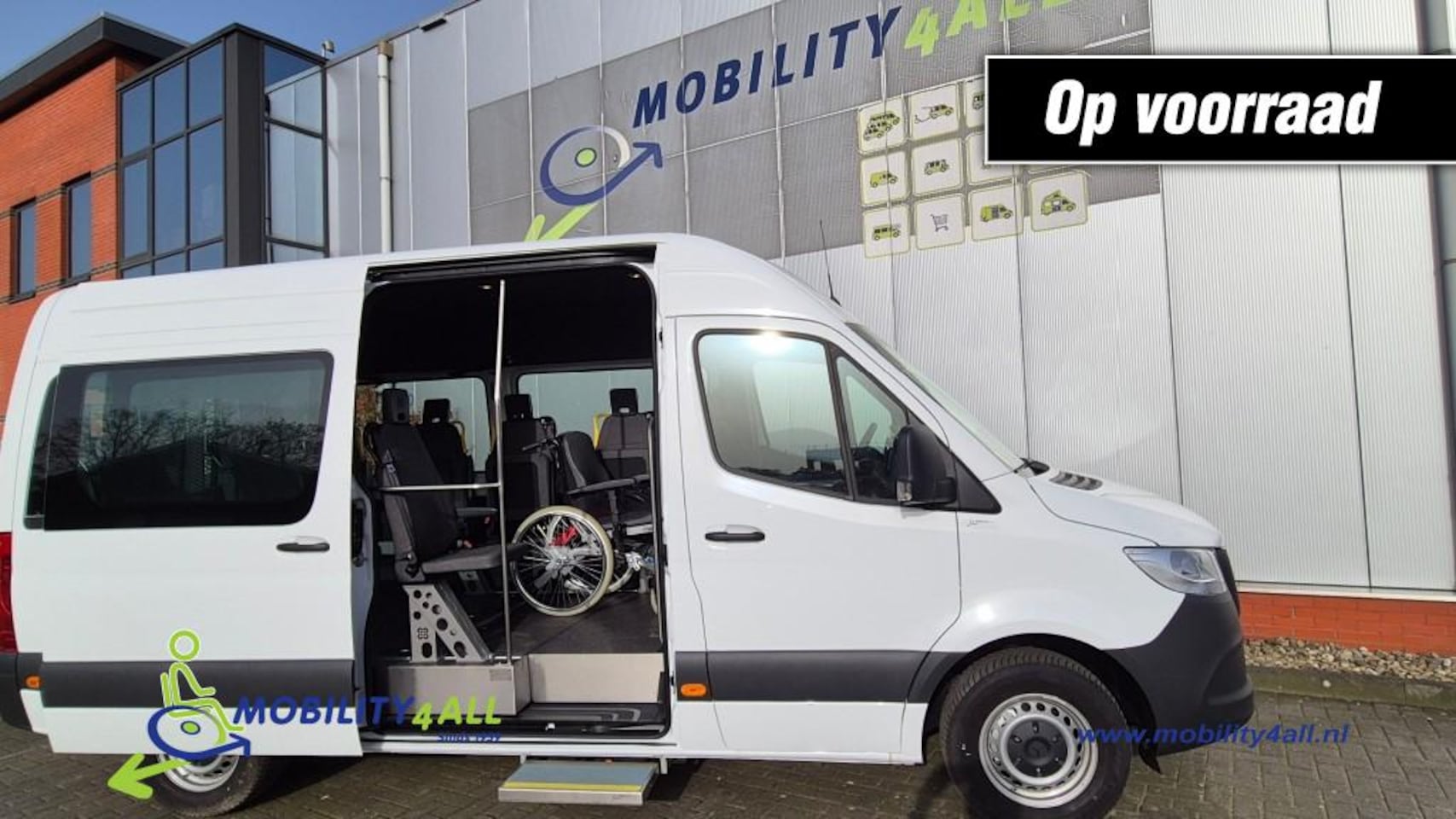 Mercedes-Benz Sprinter - FIT5 vloer: met klapstoelen VOORRAAD - AutoWereld.nl
