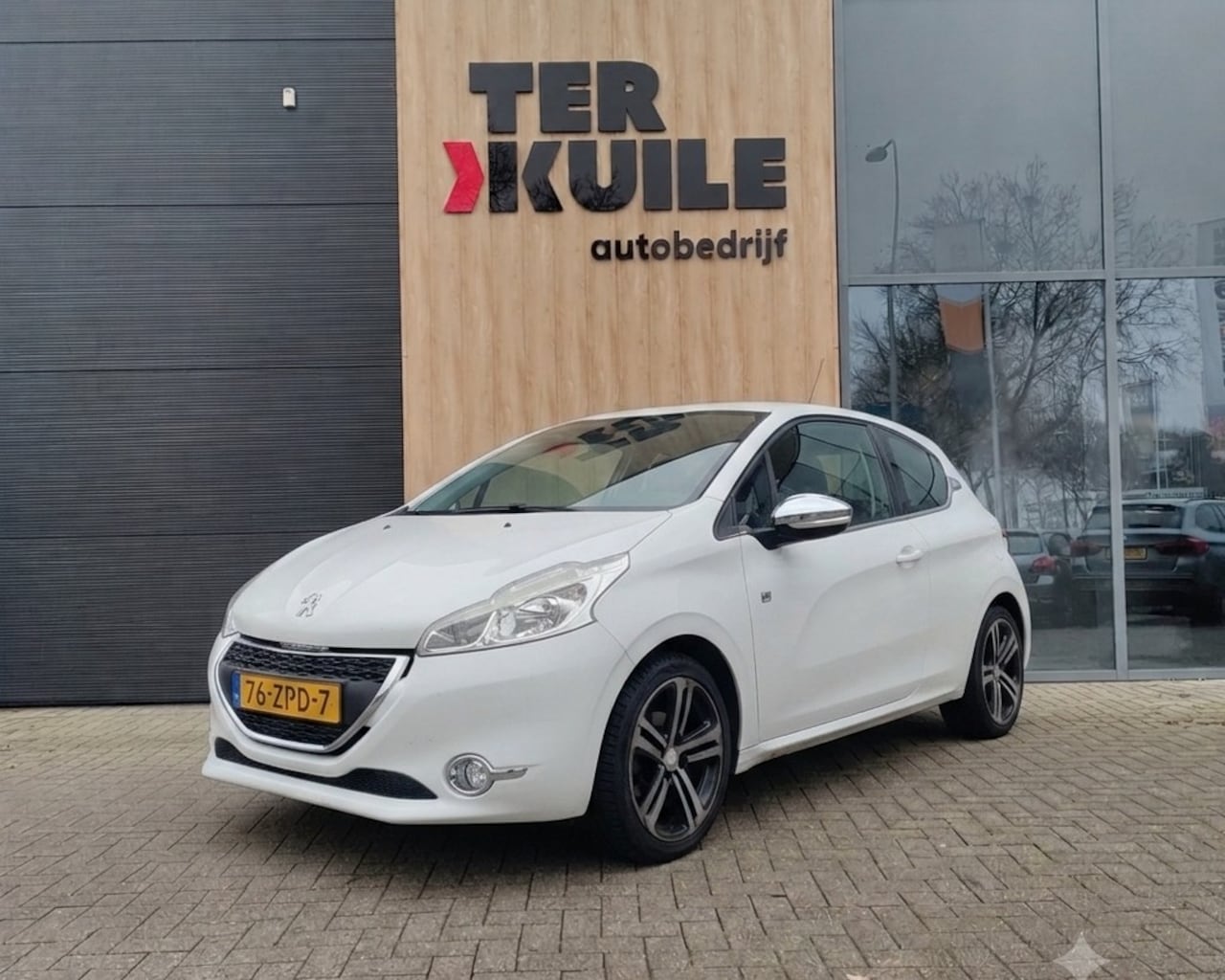 Peugeot 208 - 1.2 VTI ENVY 2013 Sport-Edition. - AutoWereld.nl