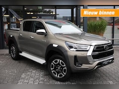 Toyota HiLux - 2.8 D-4D DUBBEL CABIN EXECUTIVE A/T 2 ZITS 4WD VAN