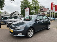 Skoda Fabia - 1.2 TSI AMBITION / AIRCO / STOELVERWARMING / CRUISE CTR. / PDC / LED / RADIO / 15'' LM-VEL
