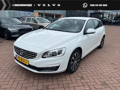 Volvo V60 - 2.0 T3 Polar+ Dynamic | Trekhaak | Parkeersenoren | Bi-Xenon Adaptief | Lederen Bekleding