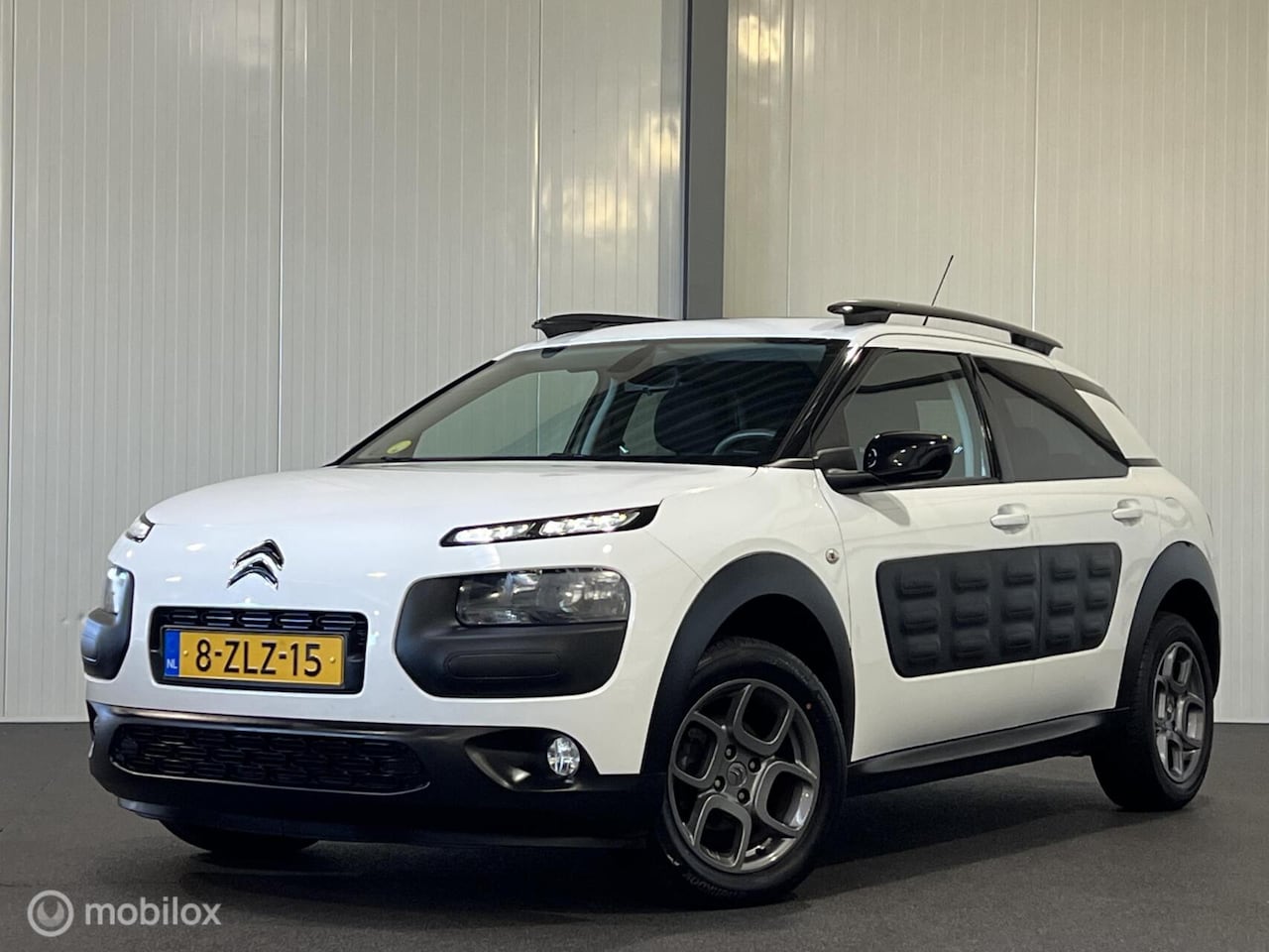 Citroën C4 Cactus - 1.6 e-HDi AUTOMAAT Shine [ NAP panorama trekhaak ] - AutoWereld.nl