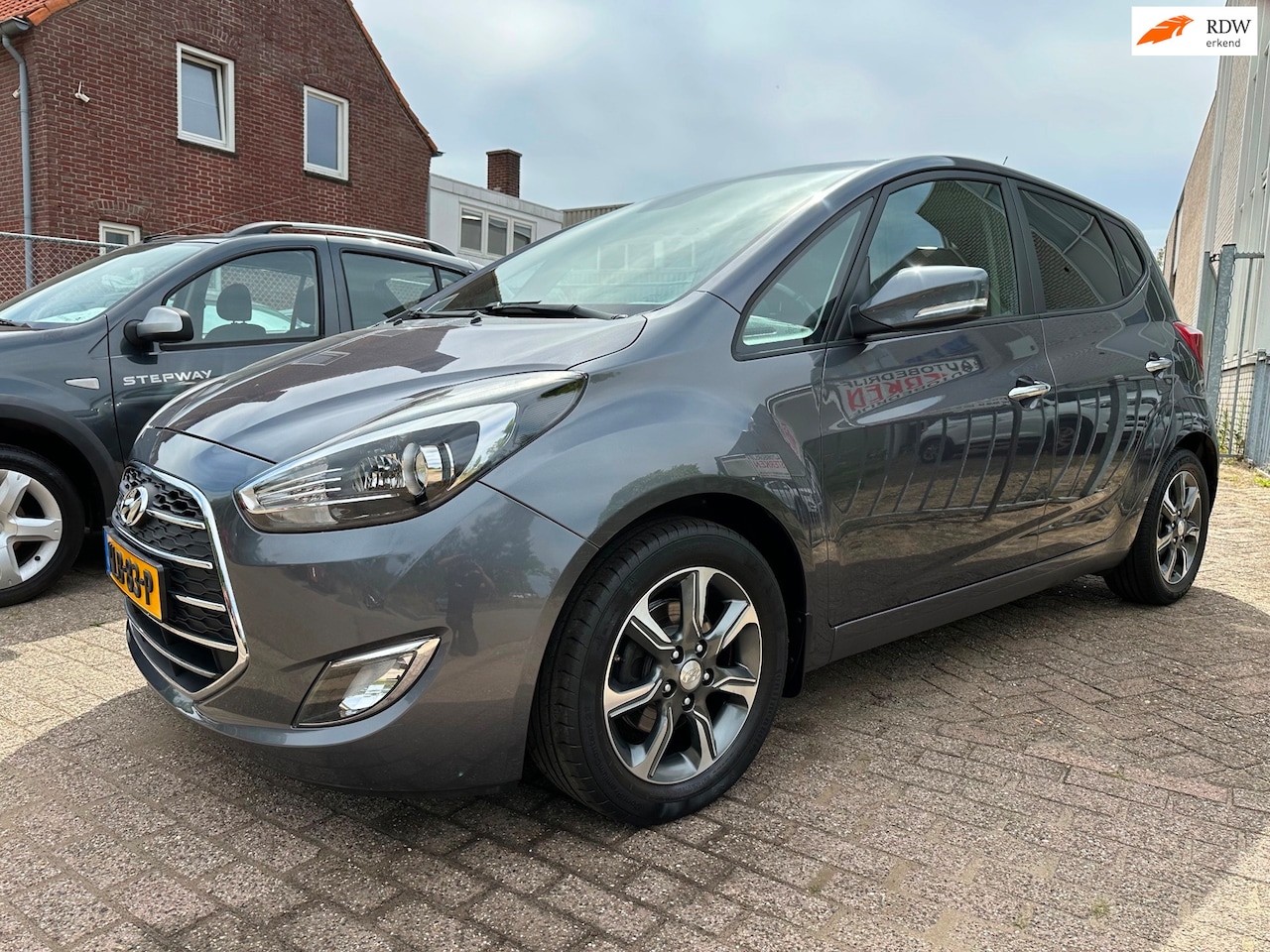 Hyundai ix20 - 1.6i i-Catcher * AUTOMAAT * PANO * LEDER * CAMERA * - AutoWereld.nl